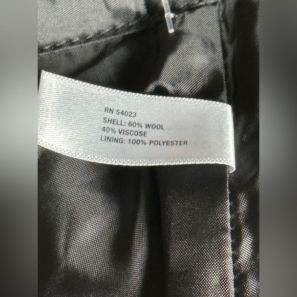 GAP Black Lined Wool Shorts with Colorful Speckles - Women’s Size 8 - Picture 4 of 5